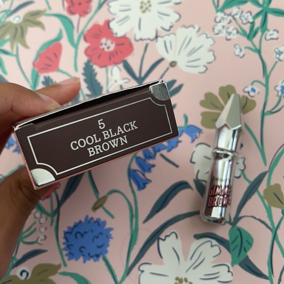 Mini Benefit Gimme Brow: Cool Black Brown - Picture 4 of 4